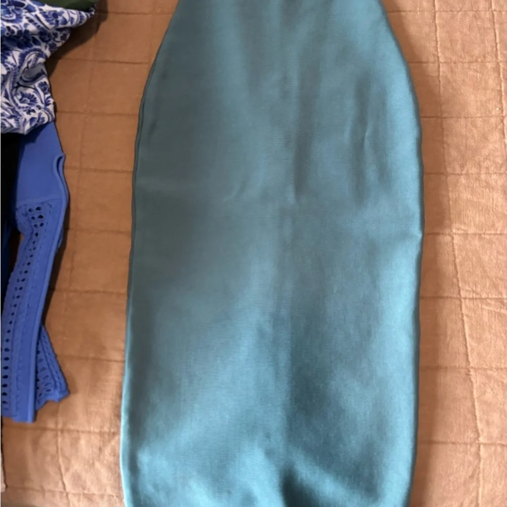 House of CB Aqua Suiza Bandage Pencil Skirt & Top Coordinating Set. Size XS